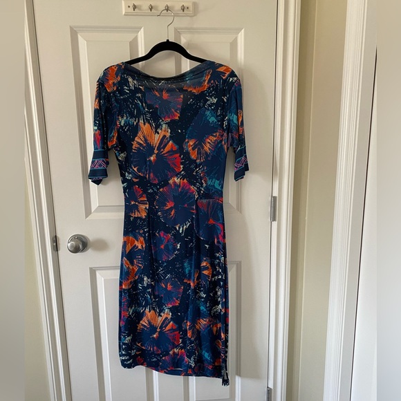 Patterned BCBGMAXAZRIA Bright Coloured Dress - Picture 2 of 4